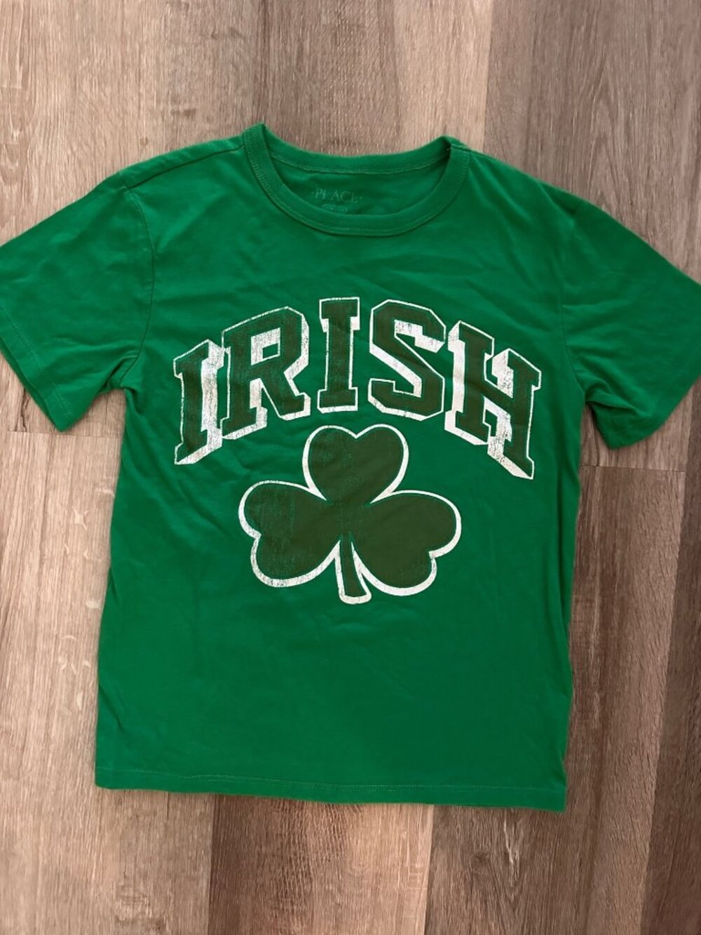 Childrens place Irish clover tshirt size m 7-8
